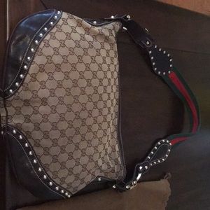 Authentic Gucci shoulder bag